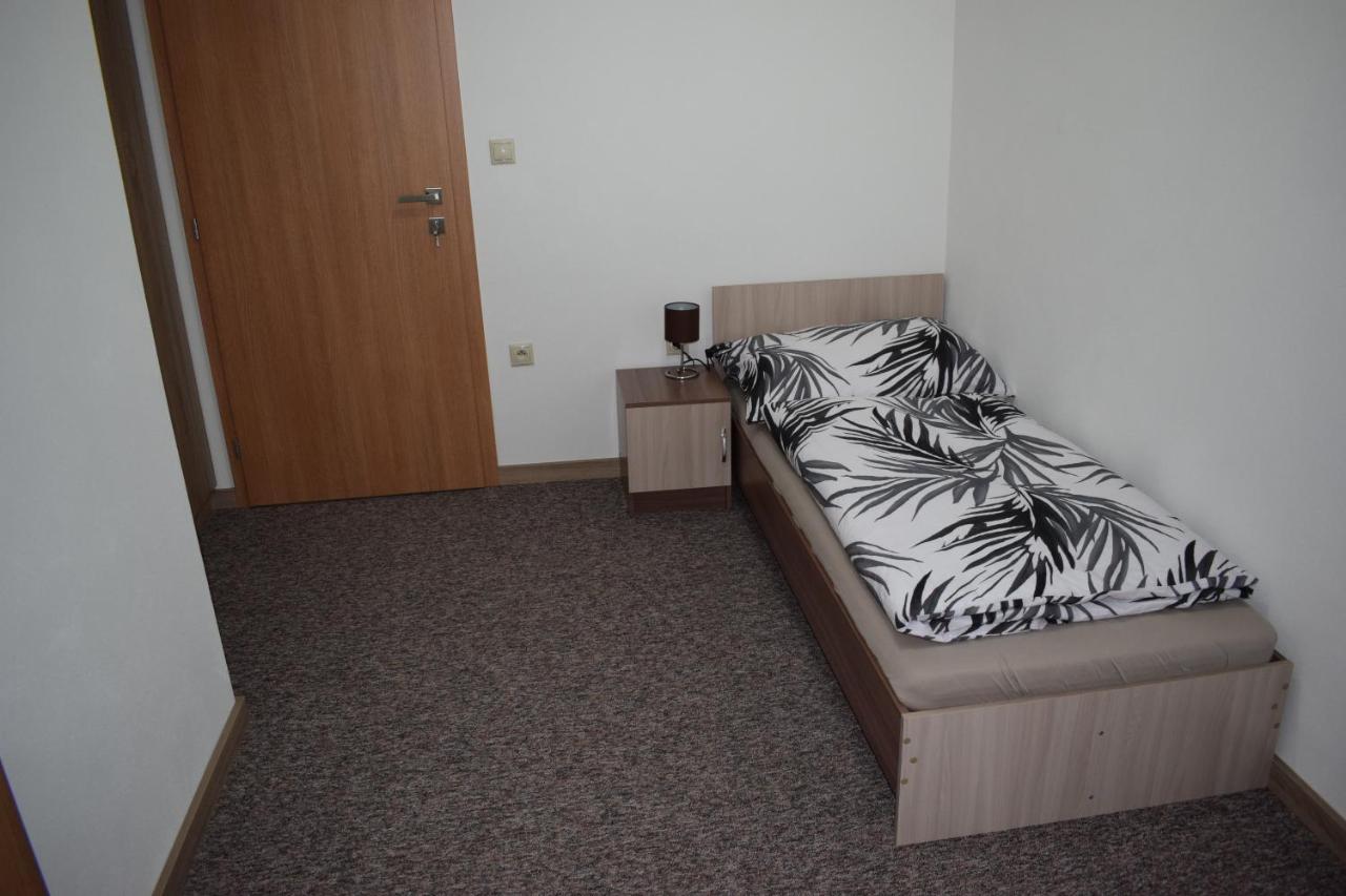 Hôtel Ms-Ubytovanie à Dolny Kubin Extérieur photo