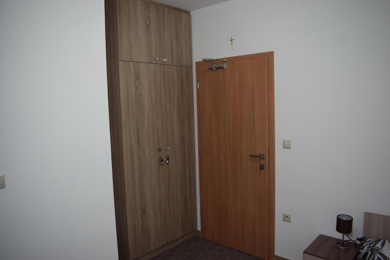 Hôtel Ms-Ubytovanie à Dolny Kubin Extérieur photo
